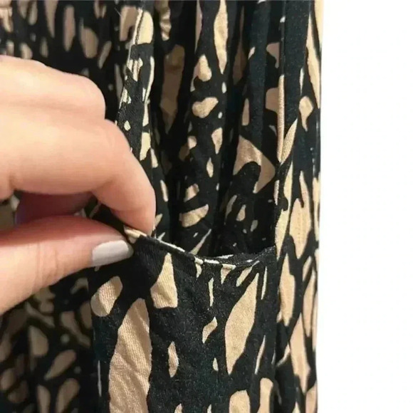 LOFT Women's S Geometric Print Spaghetti Strap Midi Dress Black - Picture 2 of 5